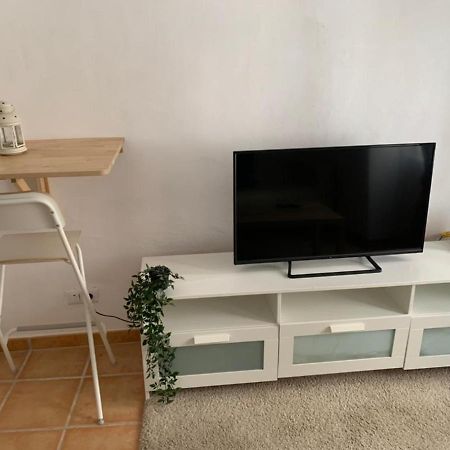Centrico Apartamento Junto Al Cervantes Málaga Exterior foto